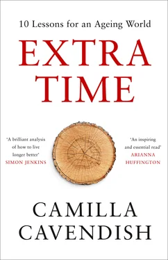 Camilla Cavendish Extra Time: 10 Lessons for an Ageing Society - How to Live Longer and Live Better обложка книги