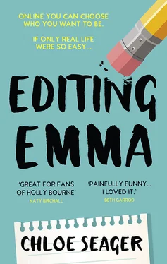 Chloe Seager Editing Emma: Online you can choose who you want to be. If only real life were so easy... обложка книги