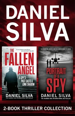 Daniel Silva Daniel Silva 2-Book Thriller Collection: Portrait of a Spy, The Fallen Angel обложка книги