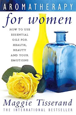 Maggie Tisserand Aromatherapy for Women: How to use essential oils for health, beauty and your emotions обложка книги