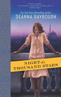 Deanna Raybourn Night of a Thousand Stars обложка книги