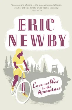 Eric Newby Love and War in the Apennines обложка книги