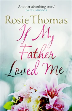 Rosie Thomas If My Father Loved Me обложка книги