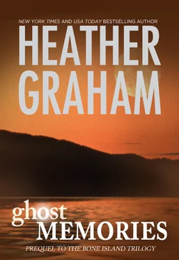 Heather Graham Ghost Memories: Prequel to the Bone Island Trilogy обложка книги