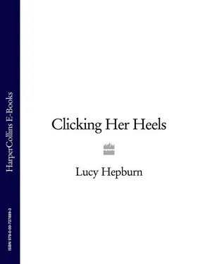 Lucy Hepburn Clicking Her Heels обложка книги