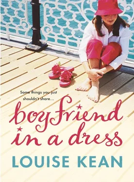 Louise Kean Boyfriend in a Dress обложка книги