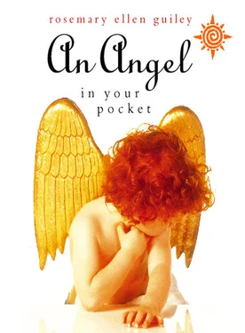 Rosemary Guiley An Angel in Your Pocket обложка книги