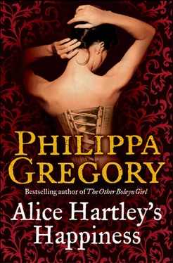 Philippa Gregory Alice Hartley‘s Happiness