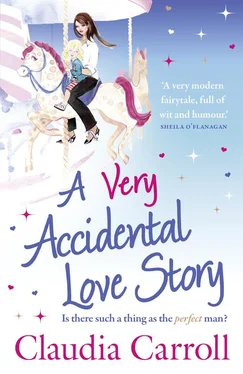 Claudia Carroll A Very Accidental Love Story обложка книги