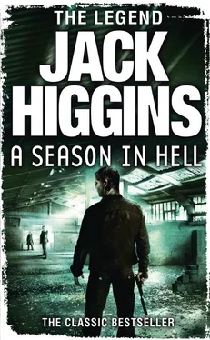 Jack Higgins A Season in Hell обложка книги