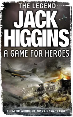 Jack Higgins A Game for Heroes обложка книги