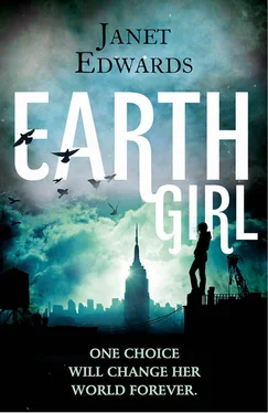 Janet Edwards Earth Girl обложка книги