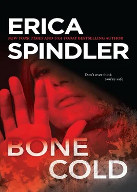 Erica Spindler Bone Cold обложка книги