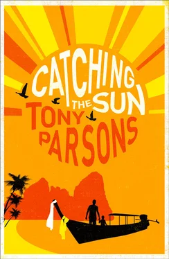 Tony Parsons Catching the Sun обложка книги