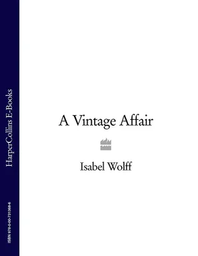 Isabel Wolff A Vintage Affair: A page-turning romance full of mystery and secrets from the bestselling author обложка книги