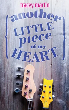 Tracey Martin Another Little Piece Of My Heart обложка книги