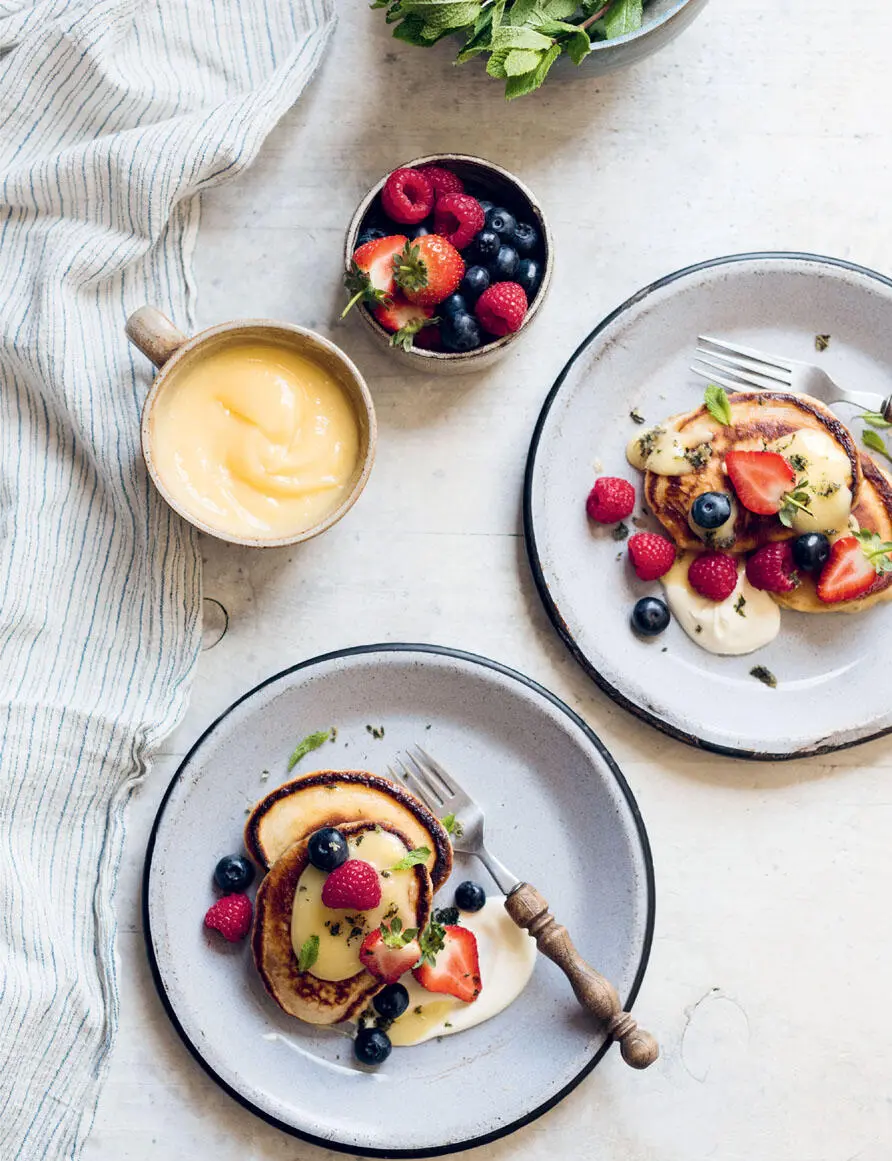 ROASTED FIGS WITH HONEY AND RICOTTA ON WALNUT TOAST Hot walnut toast with - фото 8