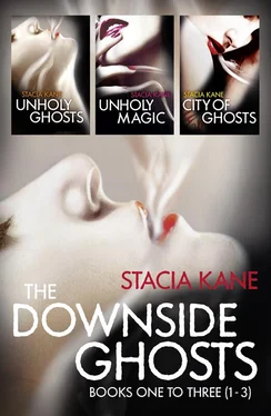 Stacia Kane The Downside Ghosts Series Books 1-3: Unholy Ghosts, Unholy Magic, City of Ghosts обложка книги