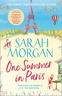 Sarah Morgan One Summer In Paris обложка книги