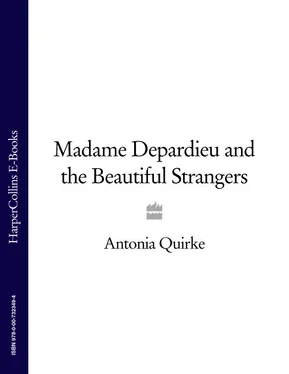 Antonia Quirke Madame Depardieu and the Beautiful Strangers обложка книги
