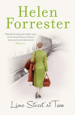 Helen Forrester Lime Street at Two обложка книги