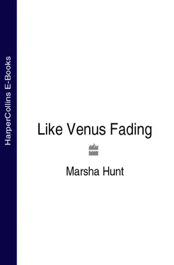 Marsha Hunt Like Venus Fading обложка книги