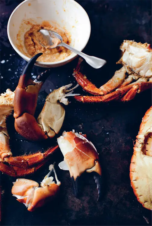 DEVILLED CRAB This is a wonderful recipe for spring when the baby onions are - фото 20