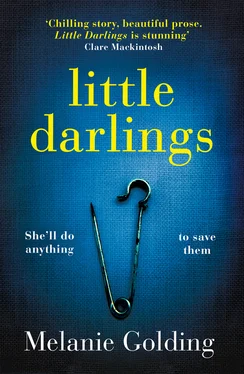 Melanie Golding Little Darlings обложка книги