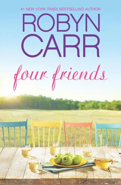 Robyn Carr Four Friends обложка книги