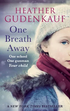 Heather Gudenkauf One Breath Away обложка книги