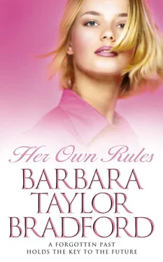 Barbara Taylor Bradford Her Own Rules обложка книги