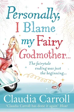 Claudia Carroll Personally, I Blame my Fairy Godmother обложка книги