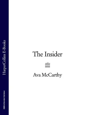 Ava McCarthy The Insider обложка книги
