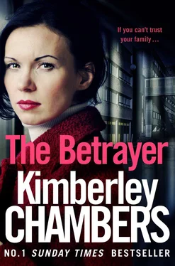 Kimberley Chambers The Betrayer обложка книги