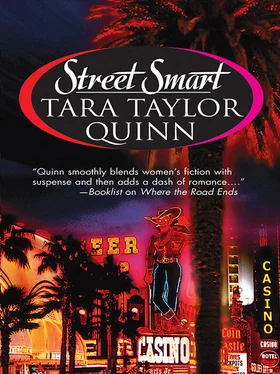 Tara Quinn Street Smart обложка книги