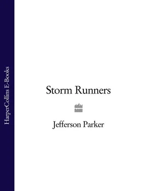 Jefferson Parker Storm Runners обложка книги