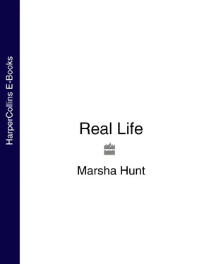 Marsha Hunt Real Life обложка книги