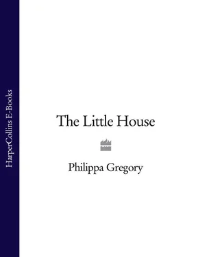 Philippa Gregory The Little House обложка книги