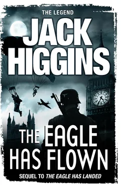 Jack Higgins The Eagle Has Flown обложка книги