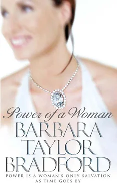 Barbara Taylor Bradford Power of a Woman обложка книги