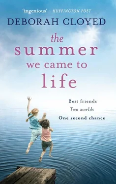 Deborah Cloyed The Summer We Came to Life обложка книги