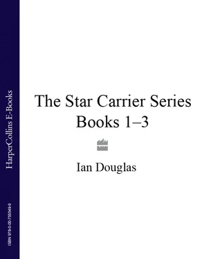 Ian Douglas The Star Carrier Series Books 1-3: Earth Strike, Centre of Gravity, Singularity обложка книги