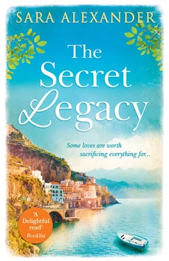 Sara Alexander The Secret Legacy: The perfect summer read for fans of Santa Montefiore, Victoria Hislop and Dinah Jeffries обложка книги