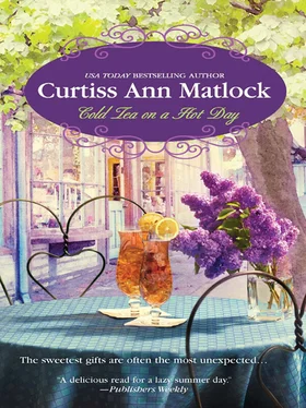 Curtiss Matlock Cold Tea On A Hot Day обложка книги