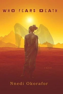 Nnedi Okorafor Who Fears Death обложка книги