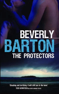 BEVERLY BARTON The Protectors: Defending His Own / Guarding Jeannie обложка книги