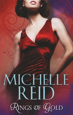 Michelle Reid Rings of Gold: Gold Ring of Betrayal / The Marriage Surrender / The Unforgettable Husband обложка книги