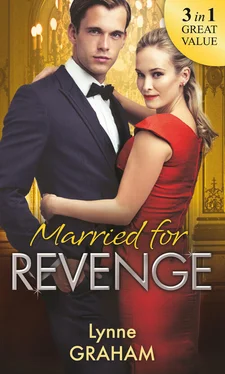 LYNNE GRAHAM Married For Revenge: Roccanti's Marriage Revenge / A Deal at the Altar / A Vow of Obligation обложка книги