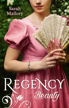 Sarah Mallory Regency Beauty: Beneath the Major's Scars / Behind the Rake's Wicked Wager обложка книги