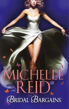 Michelle Reid Bridal Bargains: The Tycoon's Bride / The Purchased Wife / The Price Of A Bride обложка книги